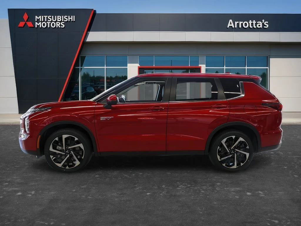 New 2025 Red Diamond Mitsubishi SE image 4