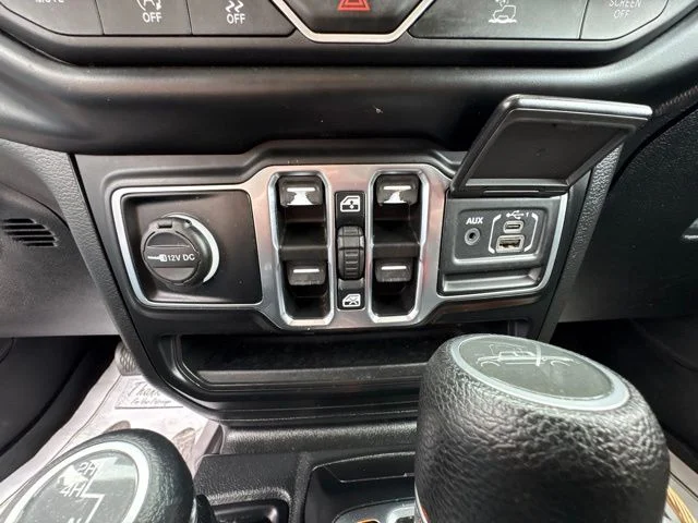 Used 2021 Gray Jeep Sport image 17