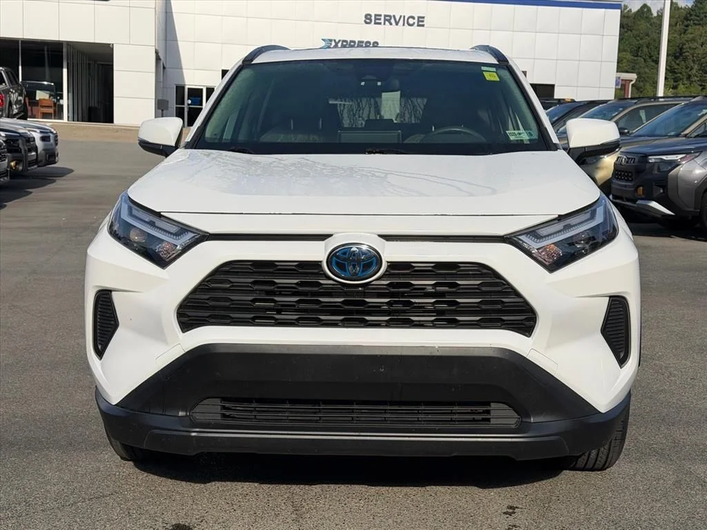 Used 2024 White Toyota XLE image 16