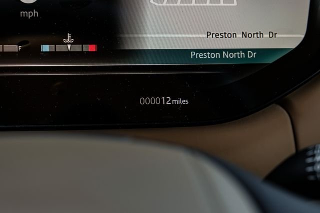New 2026 Belgravia Green Land Rover SE image 23