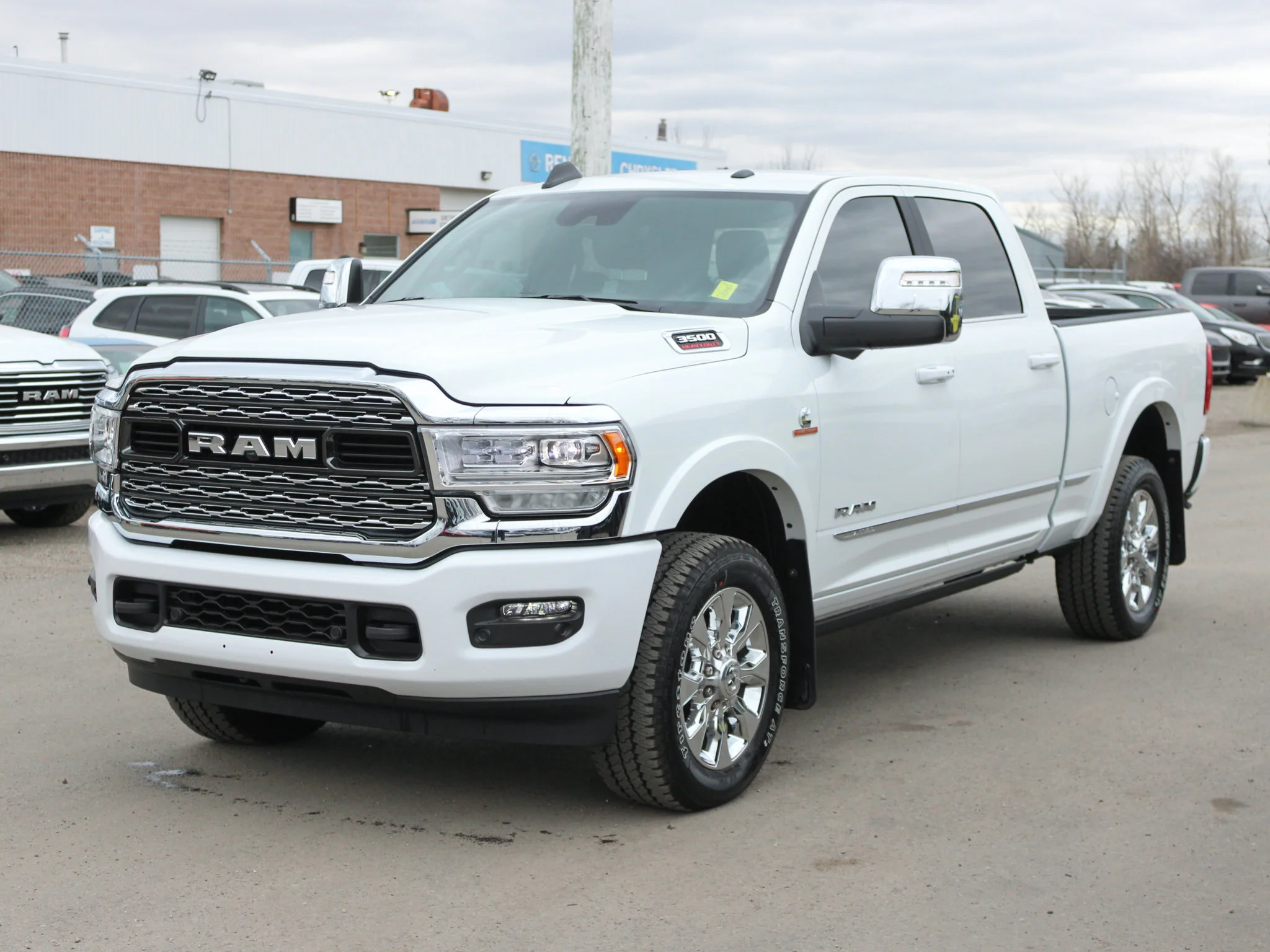 Certified Used 2024 White RAM Limited * | Cummins | 5th Wheel & Gooseneck | Adaptive Cruise | Running Boards image 13