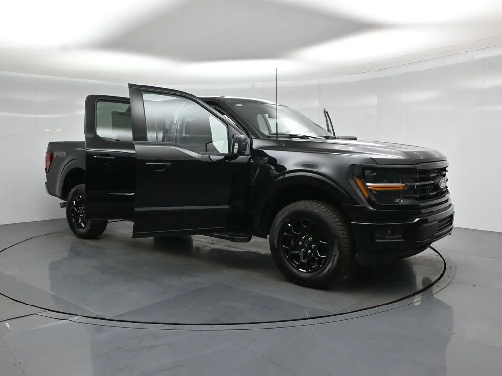 New 2026 Agate Black Metallic Ford XLT image 30