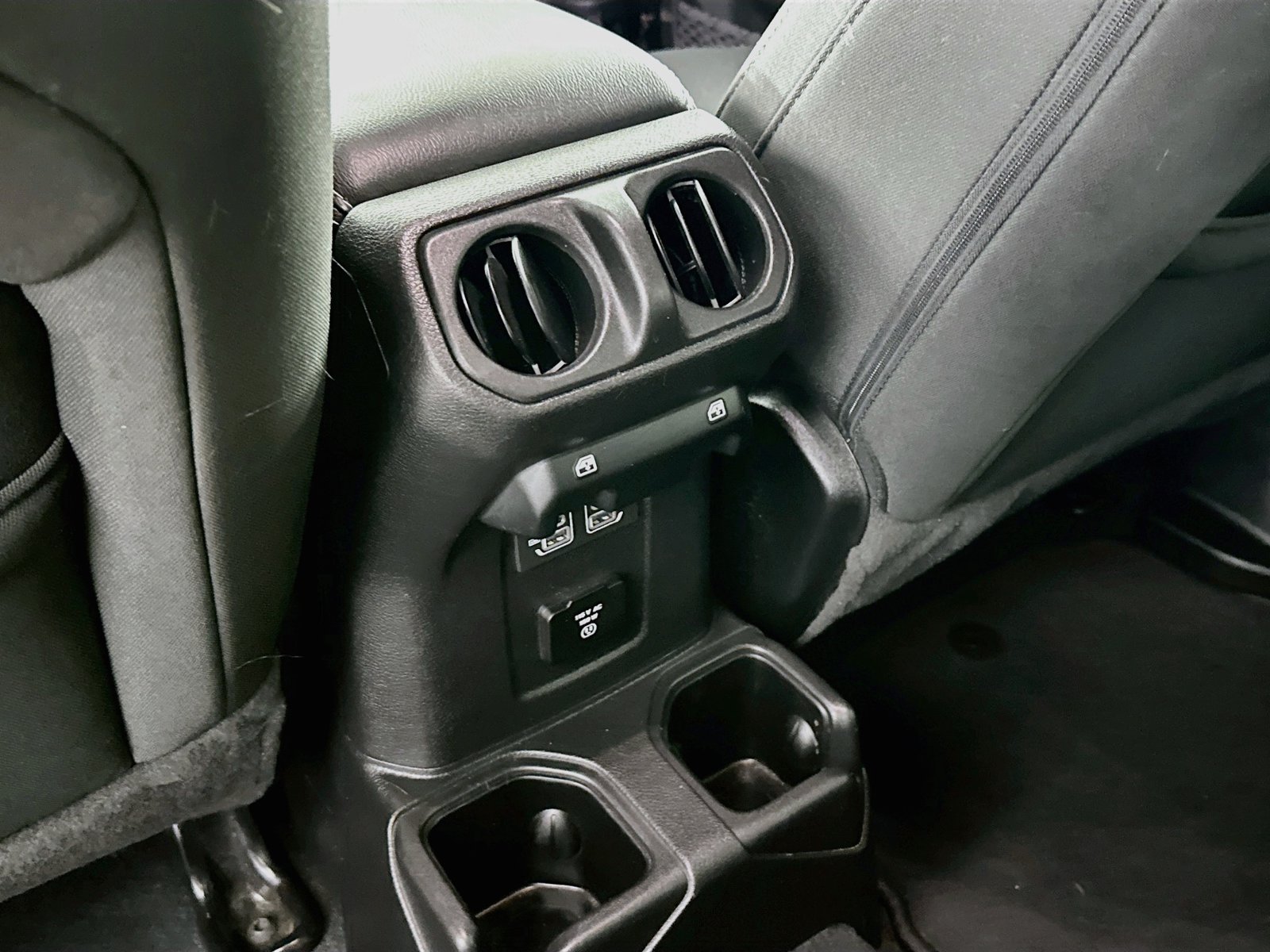 Used 2022 Black Clearcoat Jeep Unlimited Sahara image 26