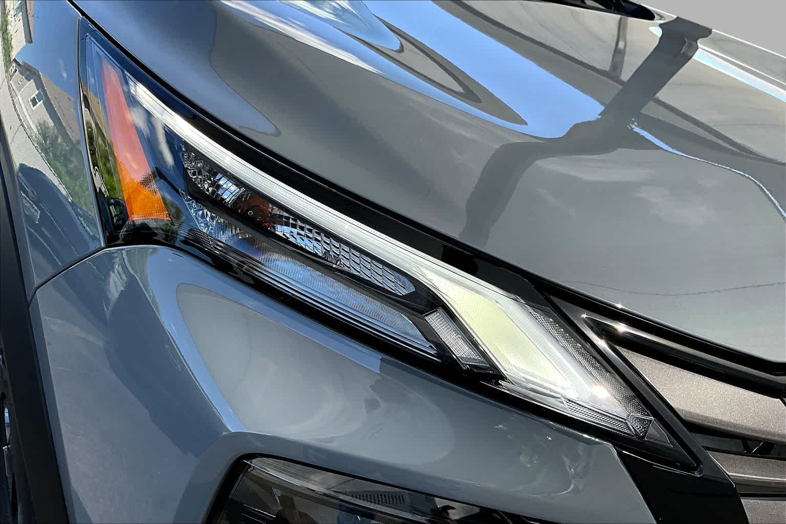 New 2026 Boulder Gray Pearl Nissan SV image 18
