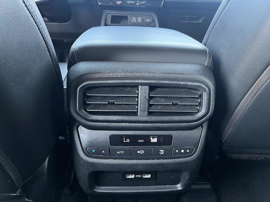 Used 2023 Gray Honda EX-L 8 Passenger image 29