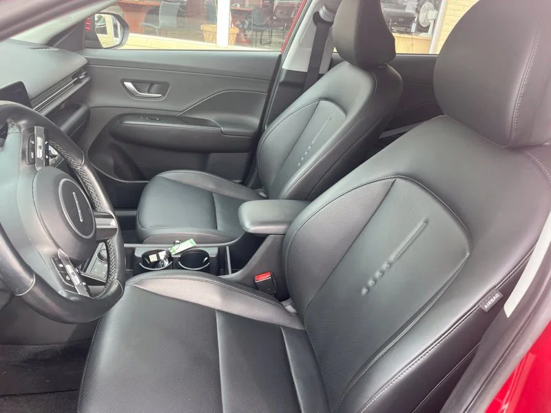 Used 2025 Red Hyundai Limited image 9