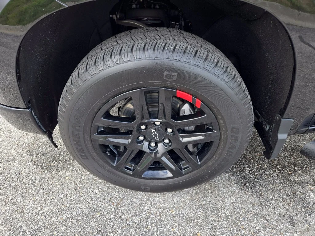 Used 2023 Black Chevrolet RST image 9