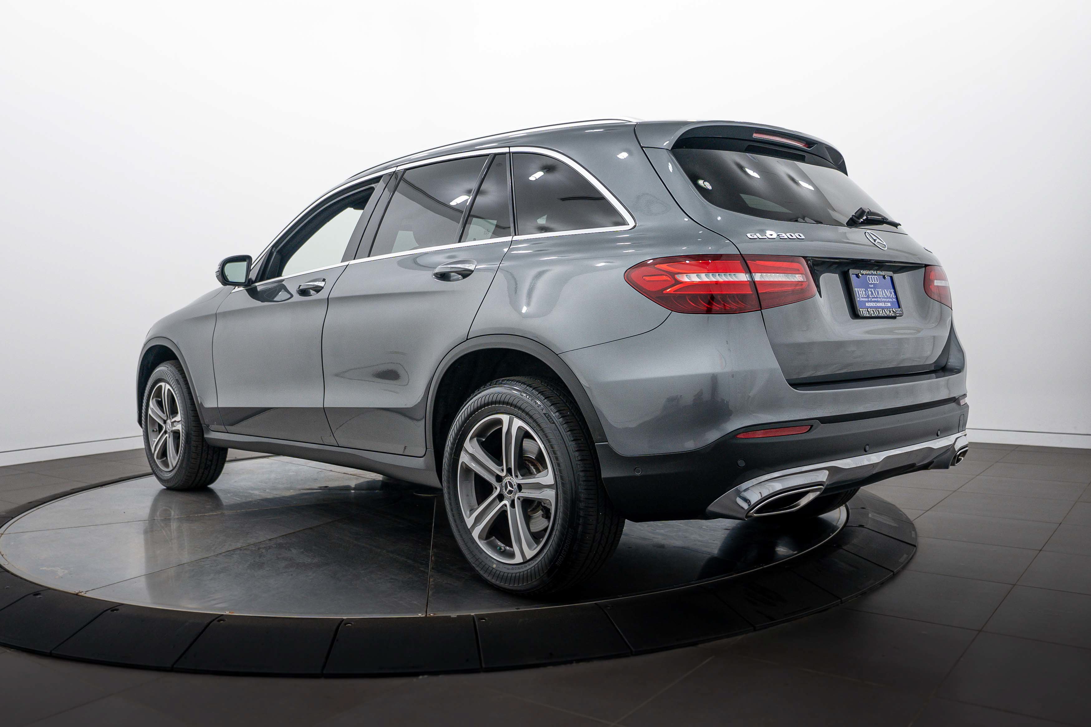 Used 2019 Selenite Grey Metallic Mercedes-Benz GLC 300 image 5