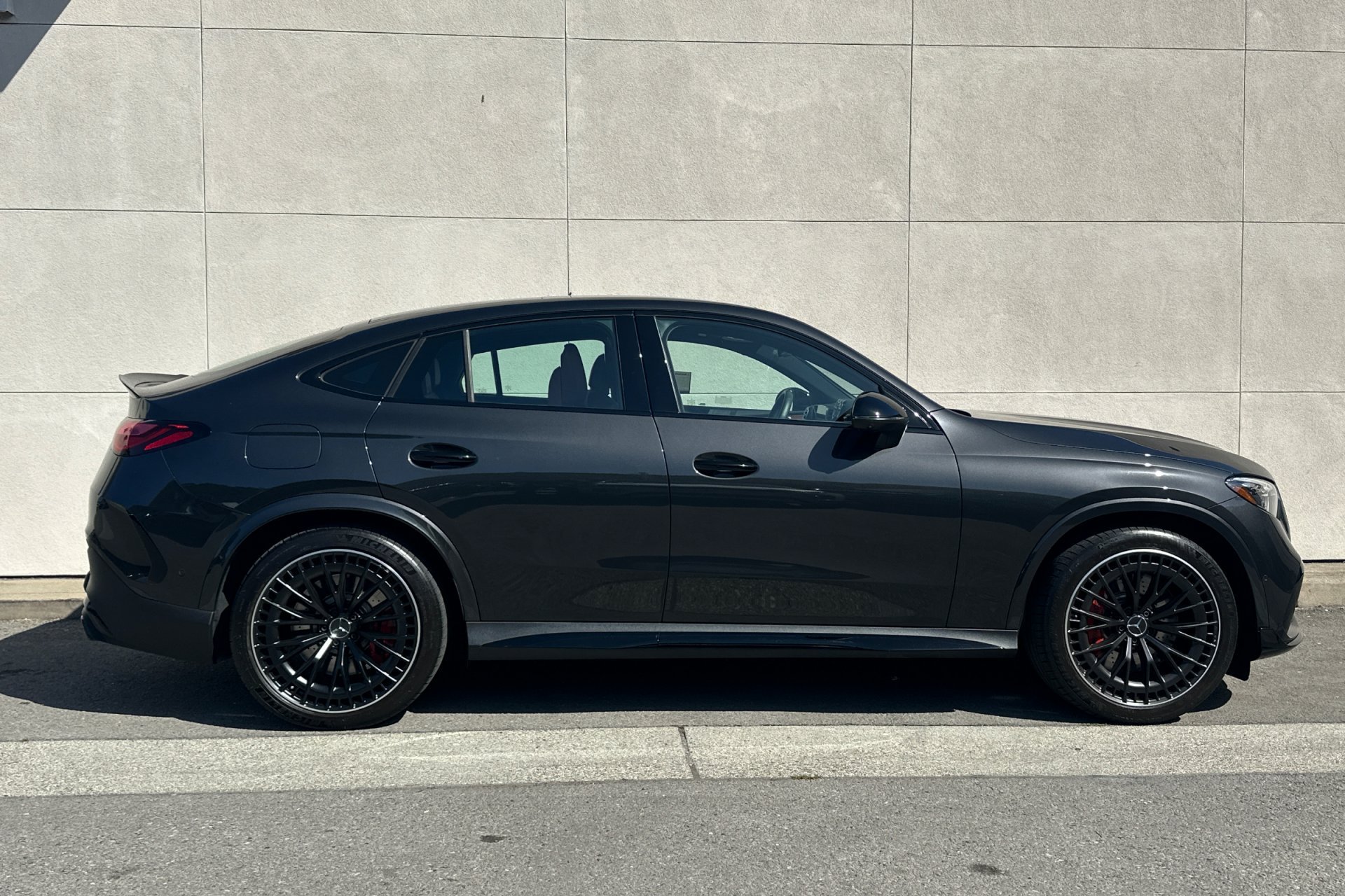 Used 2025 Graphite Grey Metallic Mercedes-Benz AMG® GLC 63 S E PERFORMANCE image 8