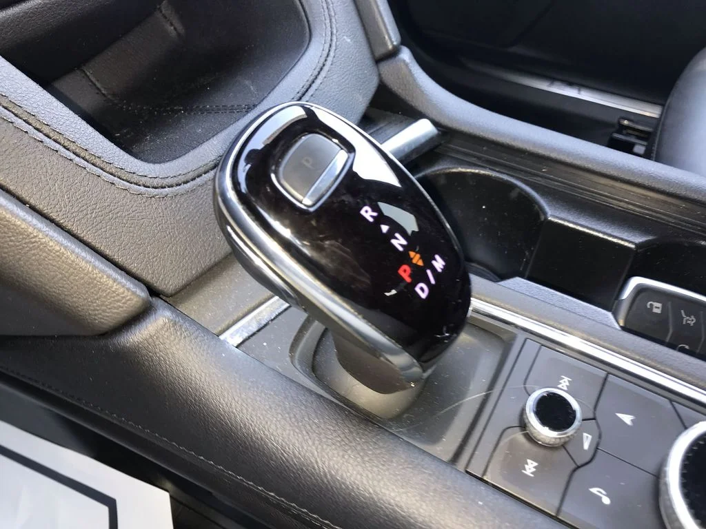 Used 2022 Black Cadillac Premium Luxury image 20