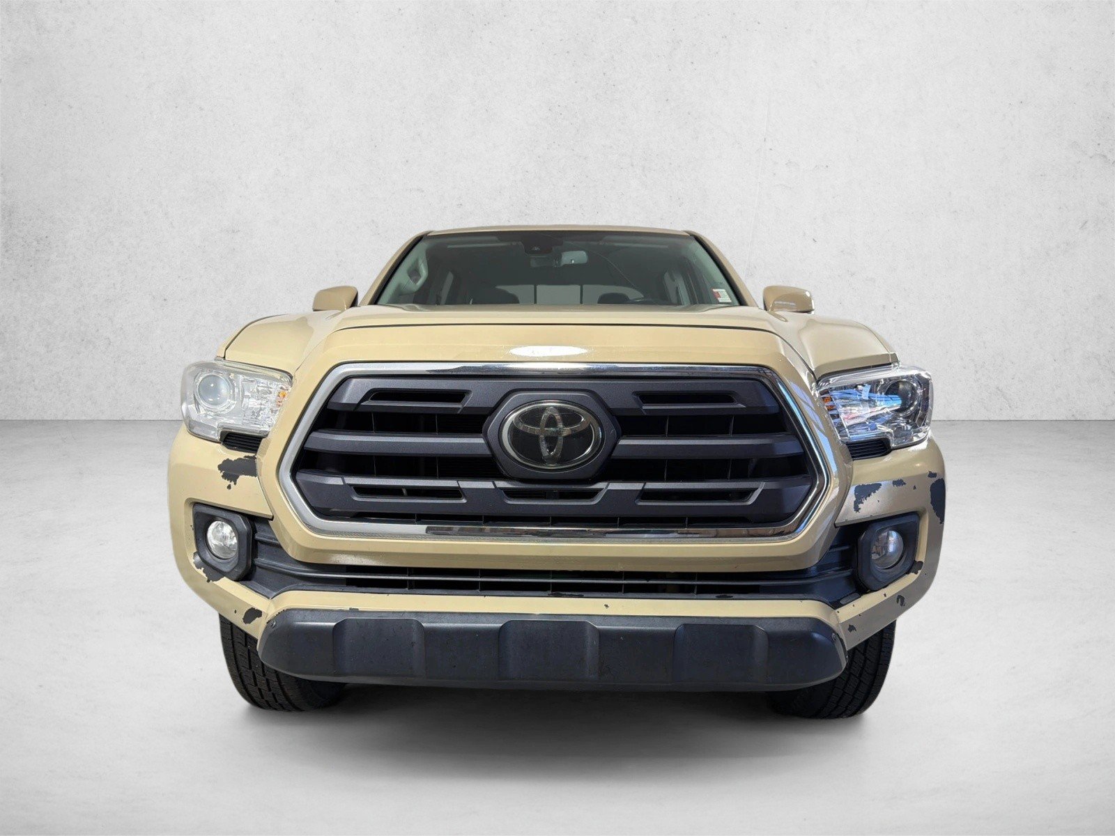 Used 2019 Quicksand Toyota SR5 image 8