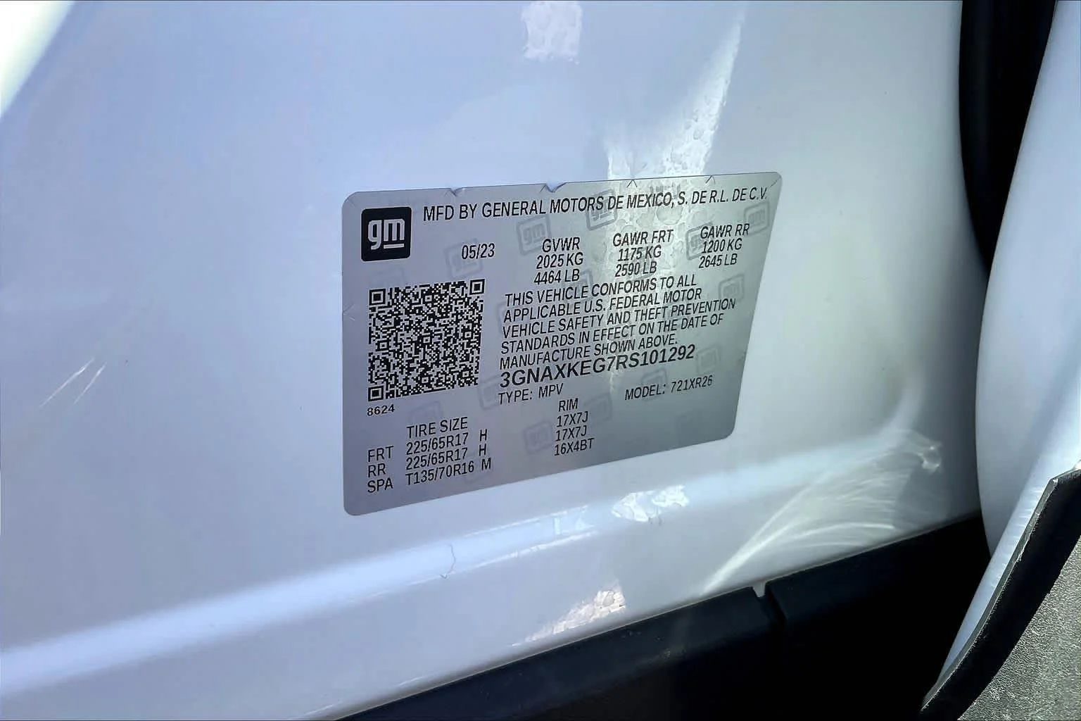 Used 2024 Summit White Chevrolet LT image 65