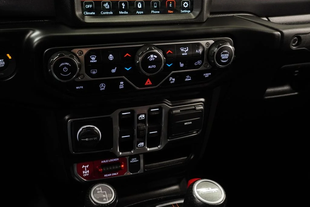 Used 2022 Green Jeep Mojave image 32