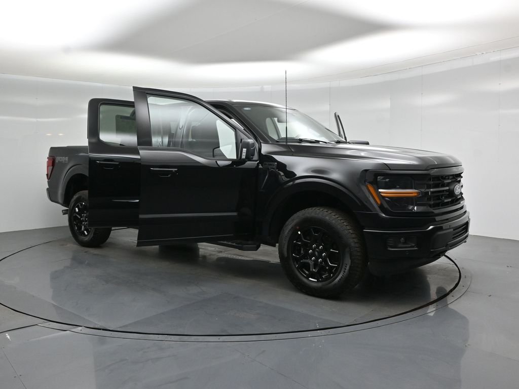 New 2026 Agate Black Metallic Ford XLT image 30