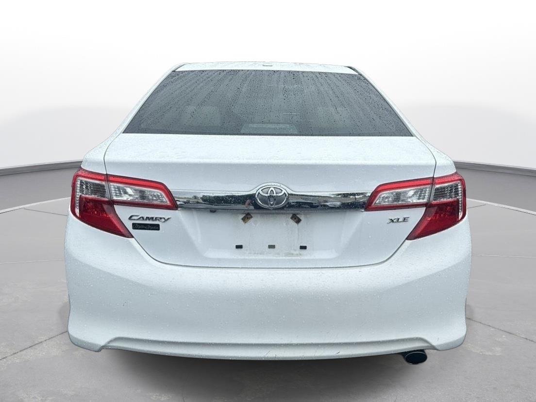 Used 2012 Super White Toyota XLE image 7