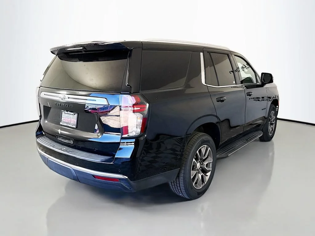 Used 2022 Black Chevrolet LT image 9