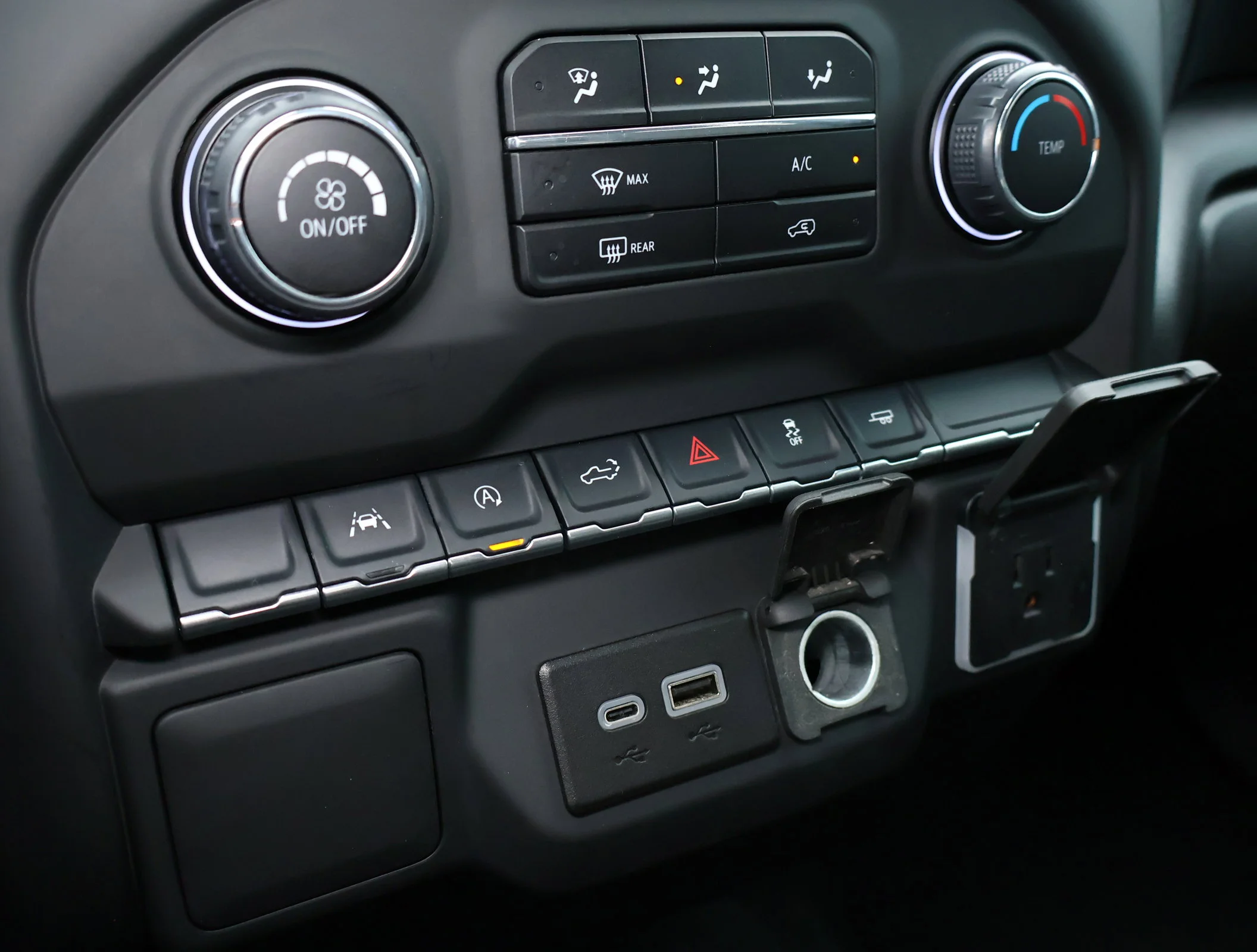 Used 2024 Summit White Chevrolet Custom image 18