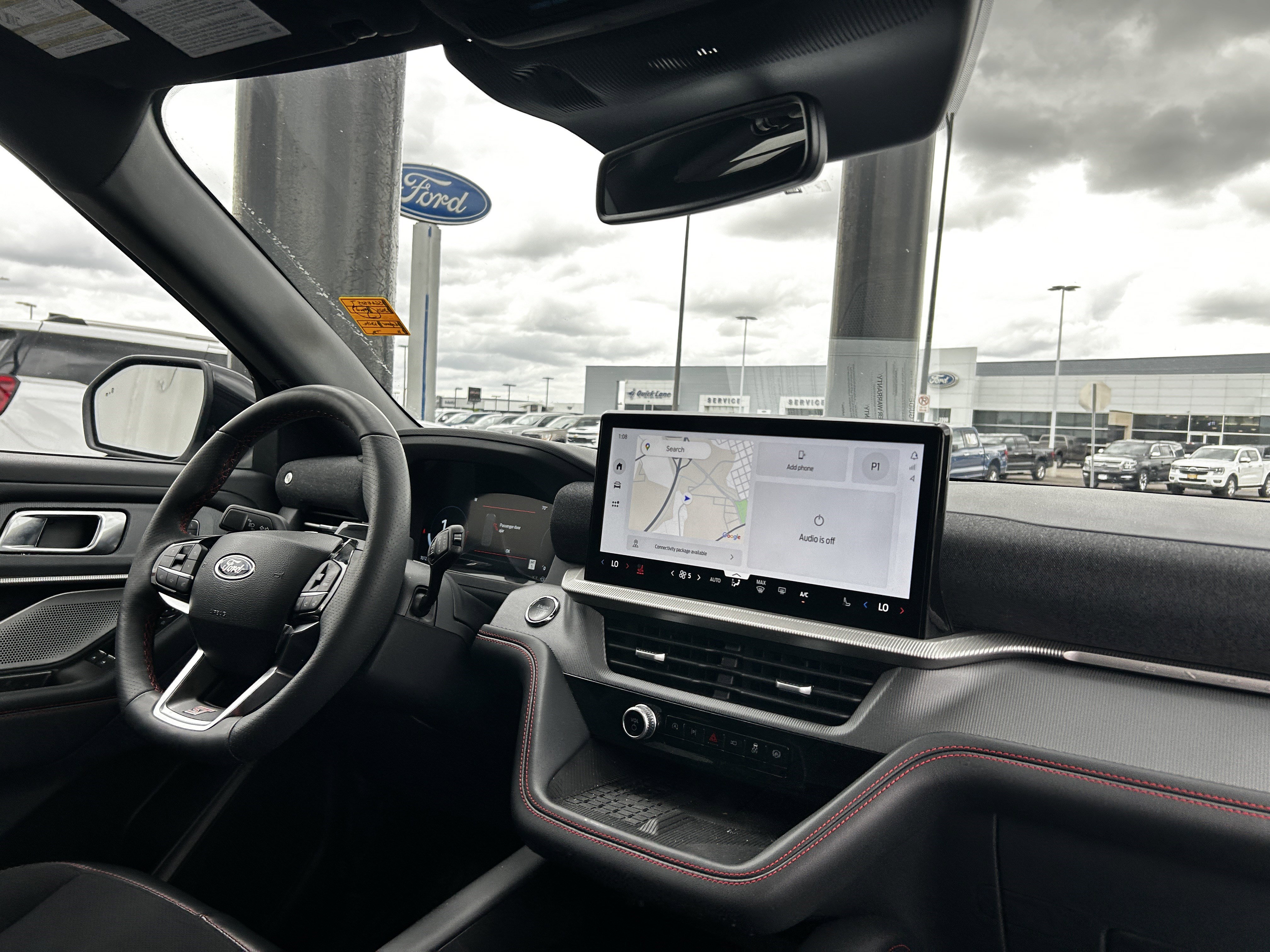 2025 Ford Explorer ST - Photo 15