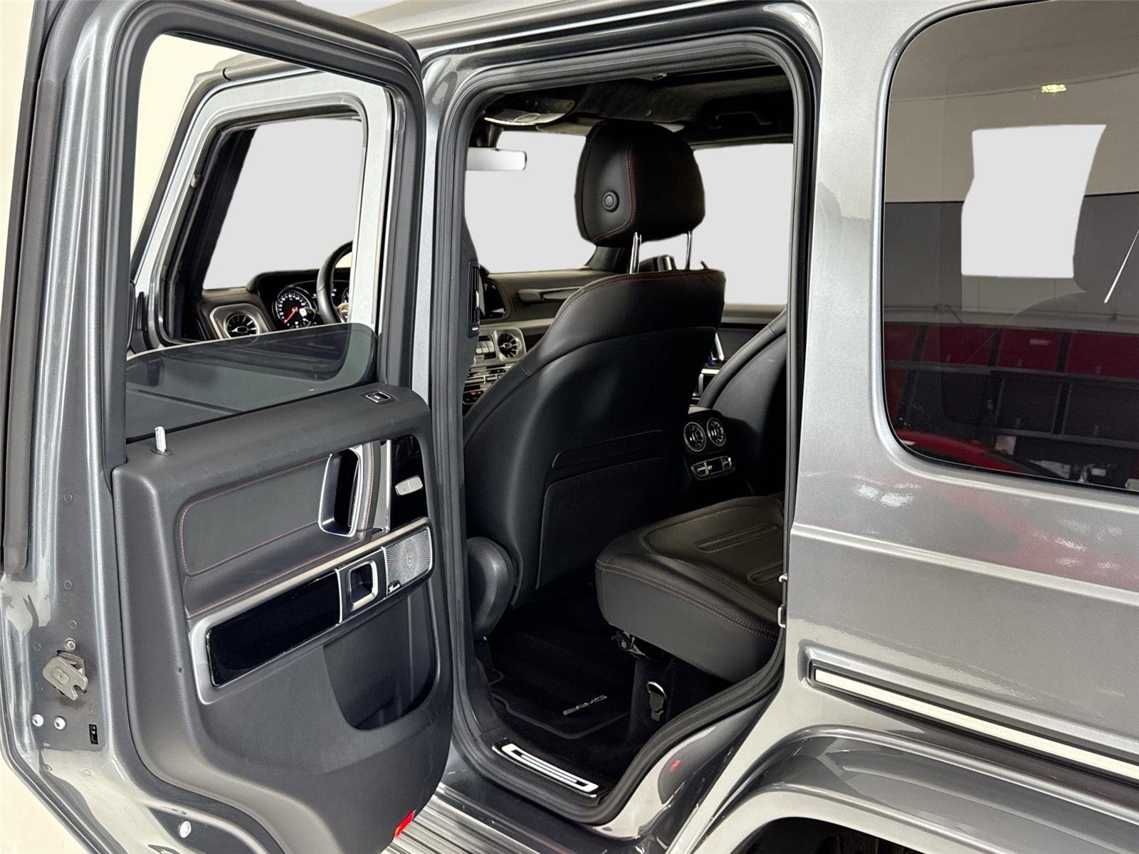 Used 2020 Selenite Grey Metallic Mercedes-Benz G 550 image 26