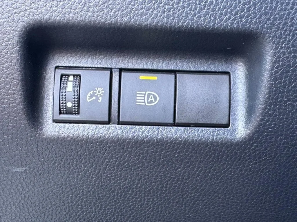 Used 2024 White Toyota XLE image 21
