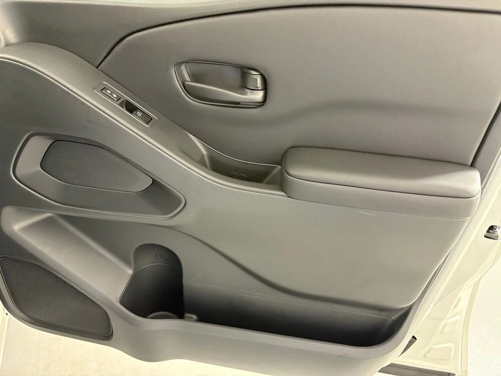 New 2026 Glacier White Nissan King Cab® S image 43