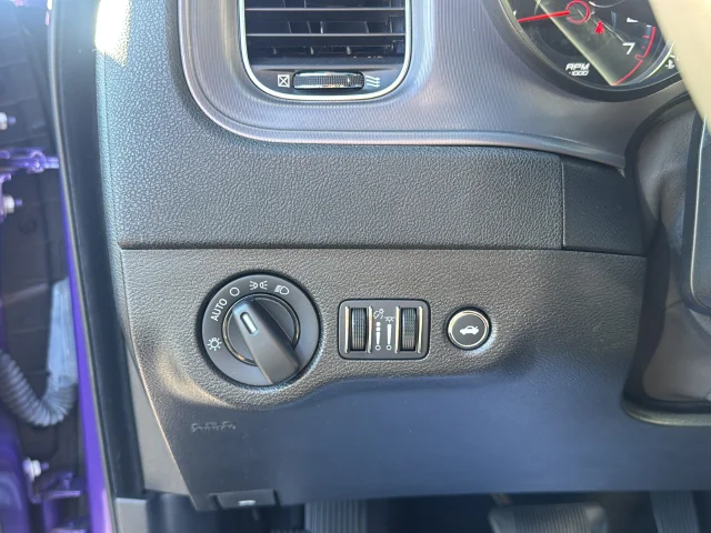 Used 2023 Purple Dodge SXT image 28