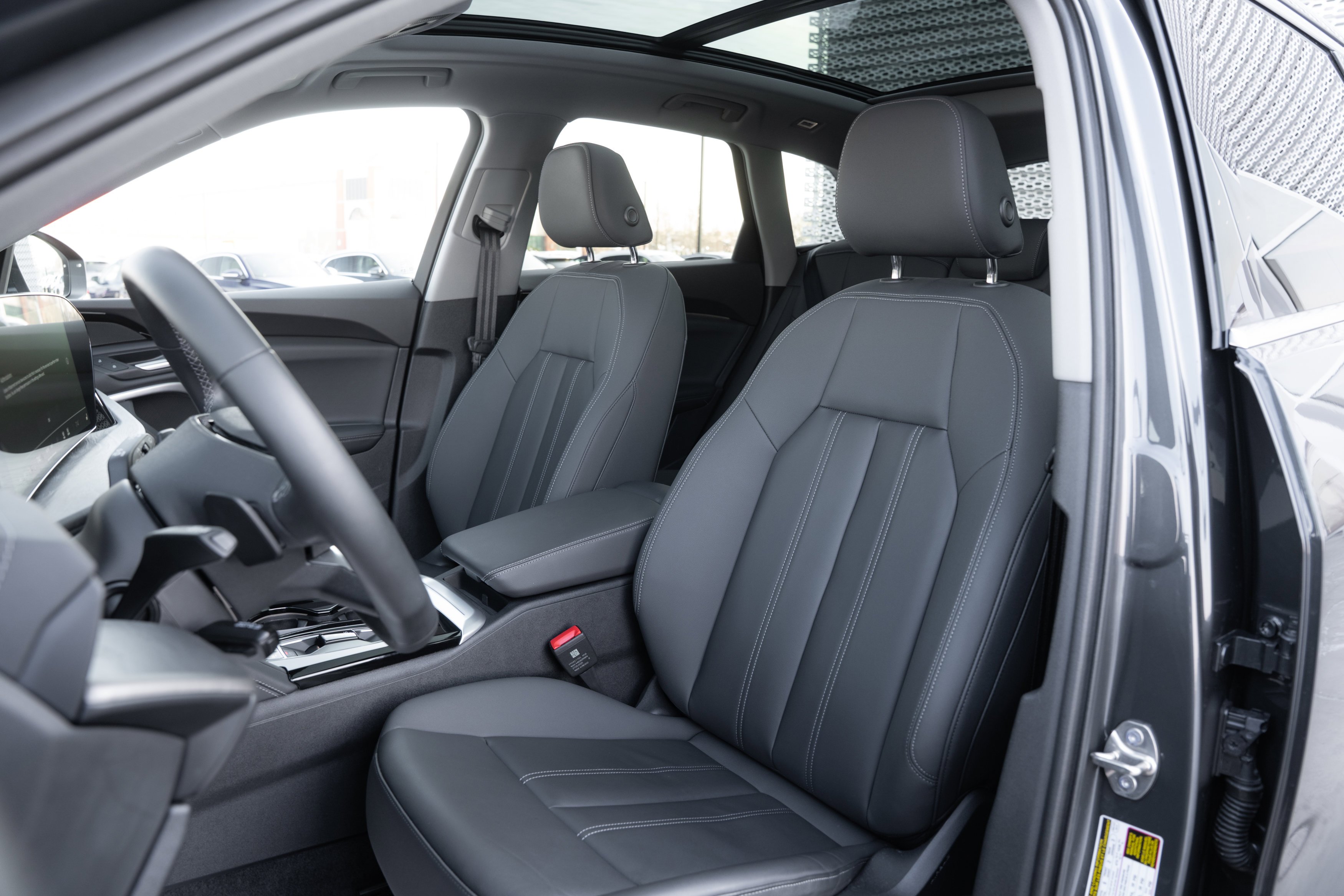 2025 Audi Q5 Premium - Photo 22