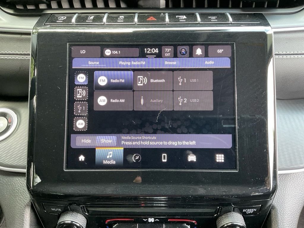 Used 2023 White Jeep Laredo image 33