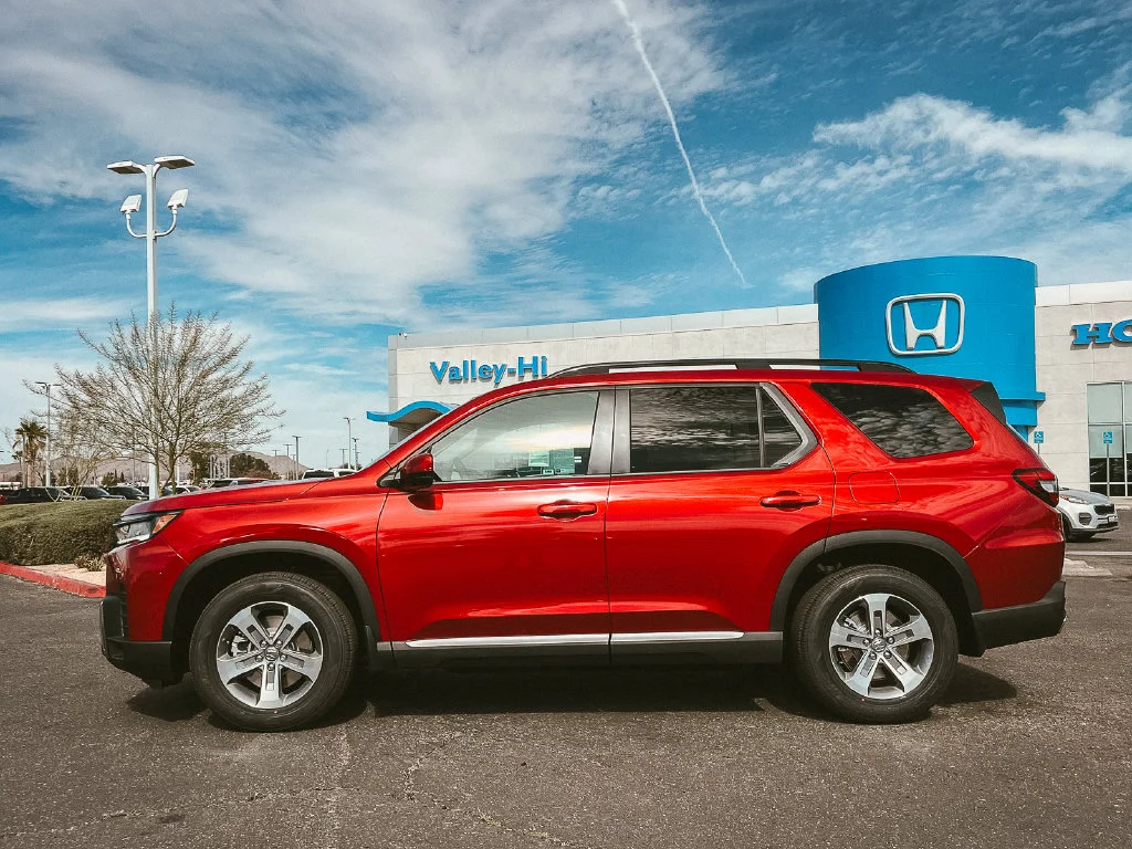 New 2026 Radiant Red Metallic II Honda EX-L image 10