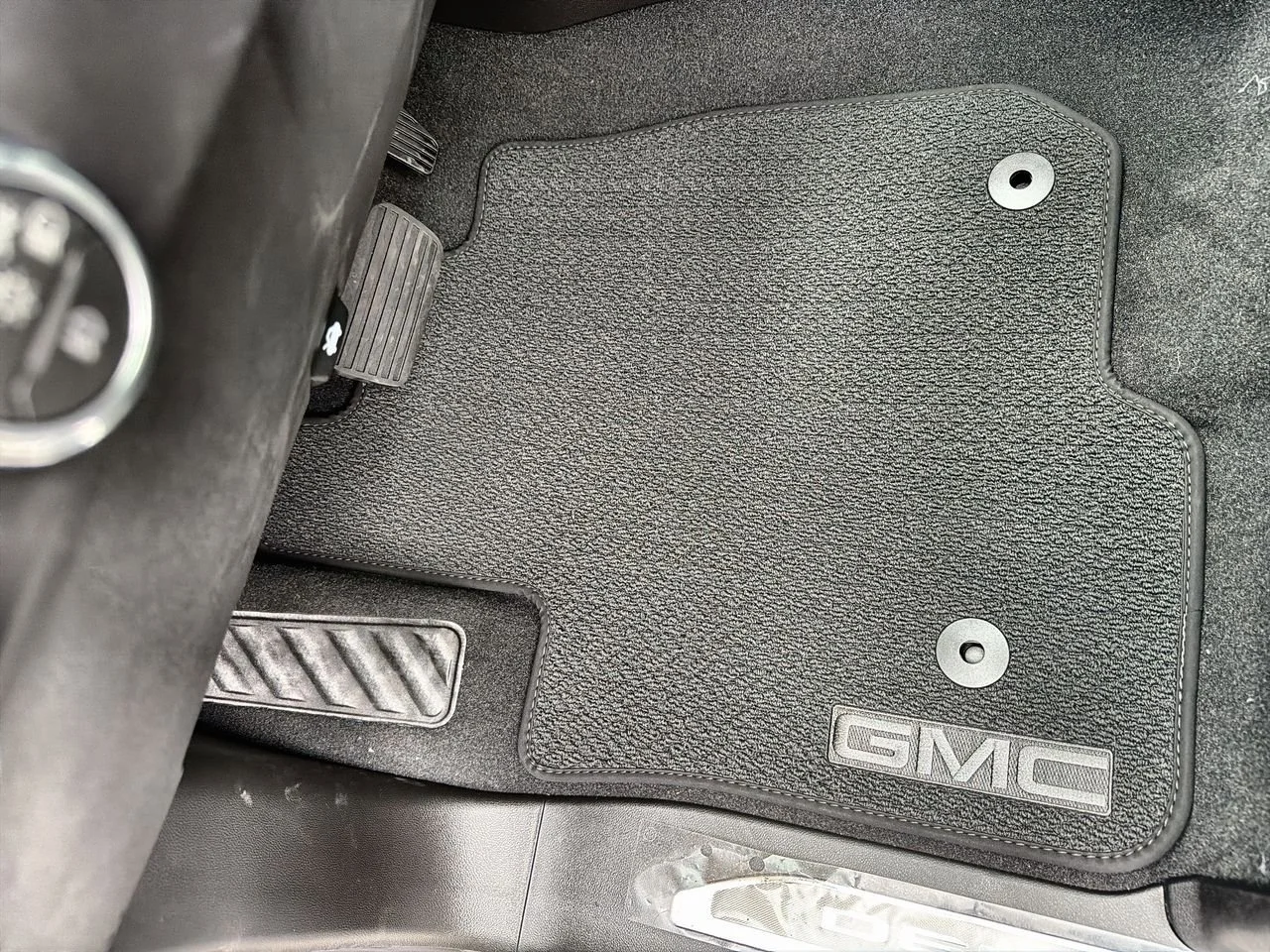 New 2026 Sterling Metallic GMC Denali image 30