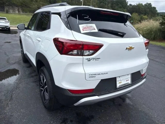 New 2026 Summit White Chevrolet LT image 5