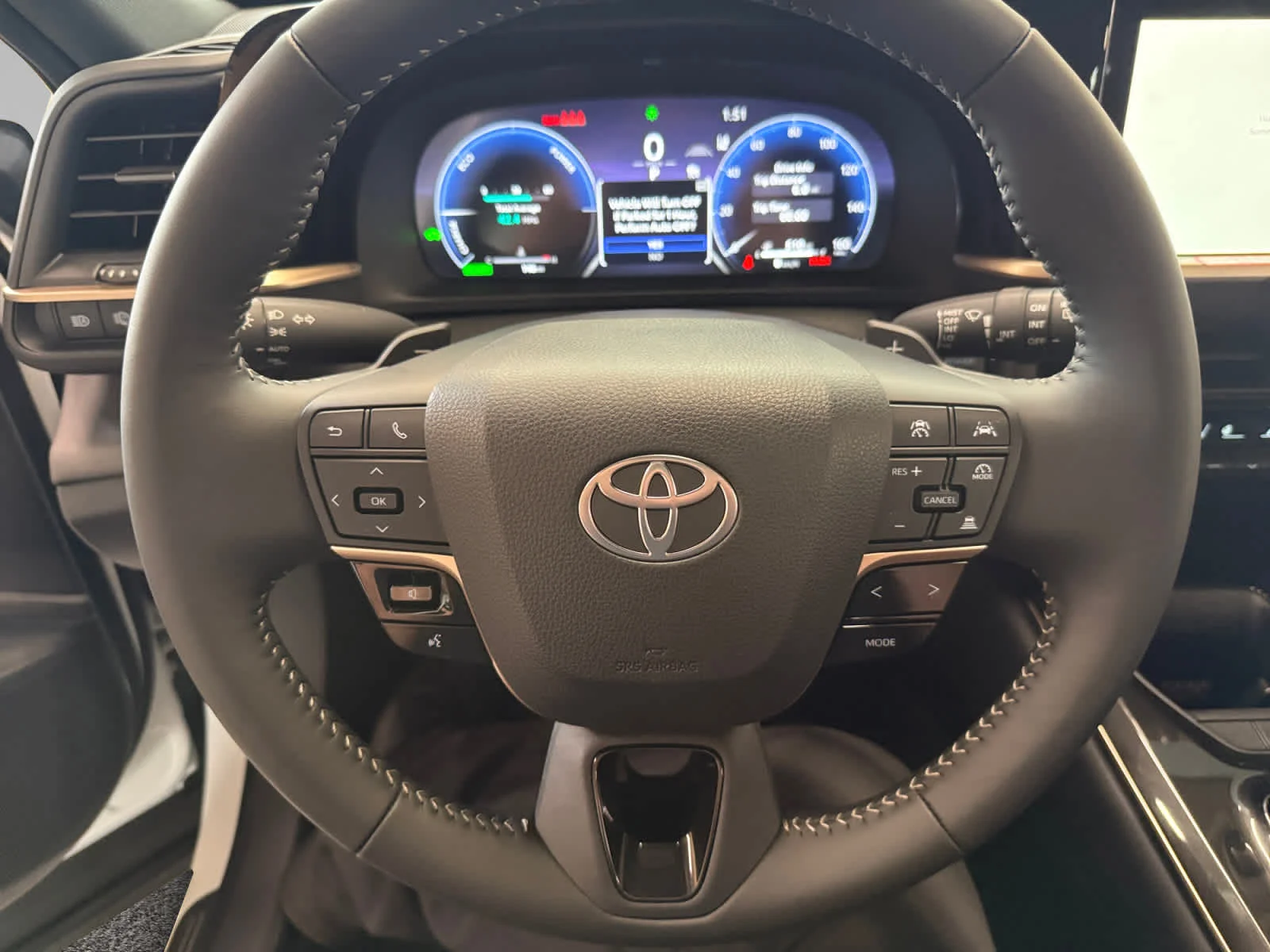 2026 Toyota Crown Signia XLE - Photo 13