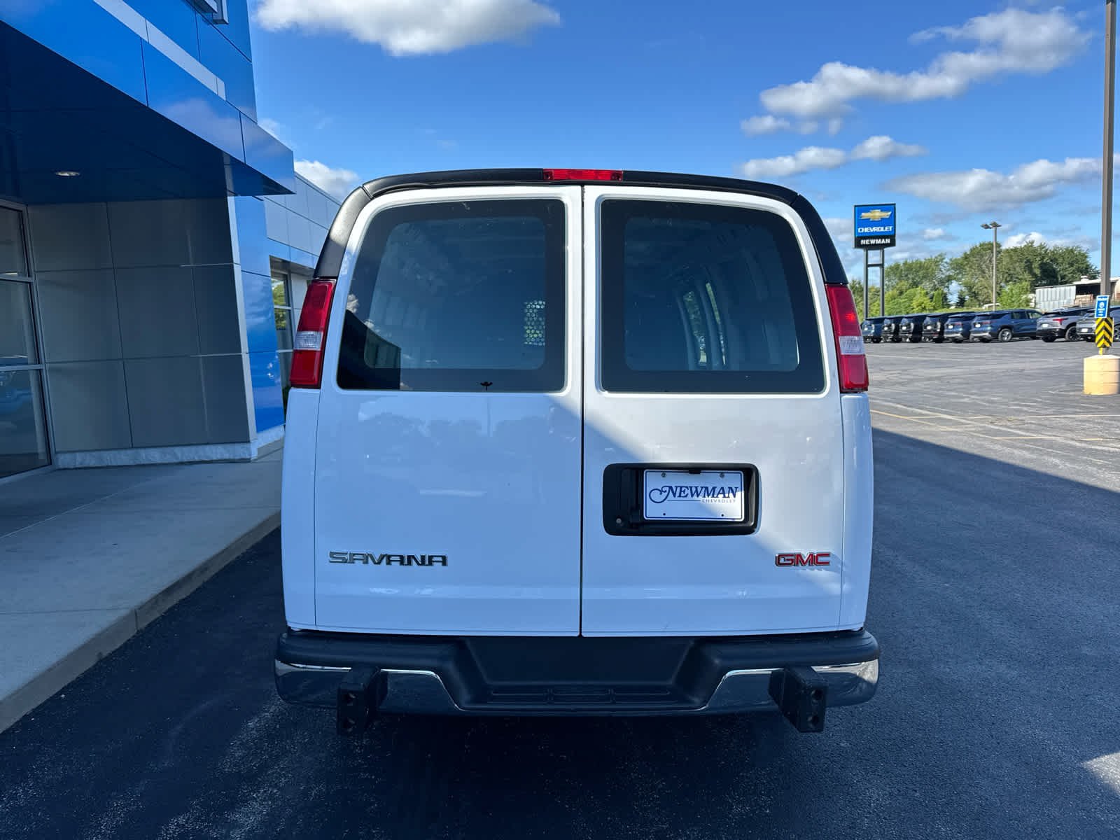 2024 GMC Savana Cargo Work Van - Photo 9