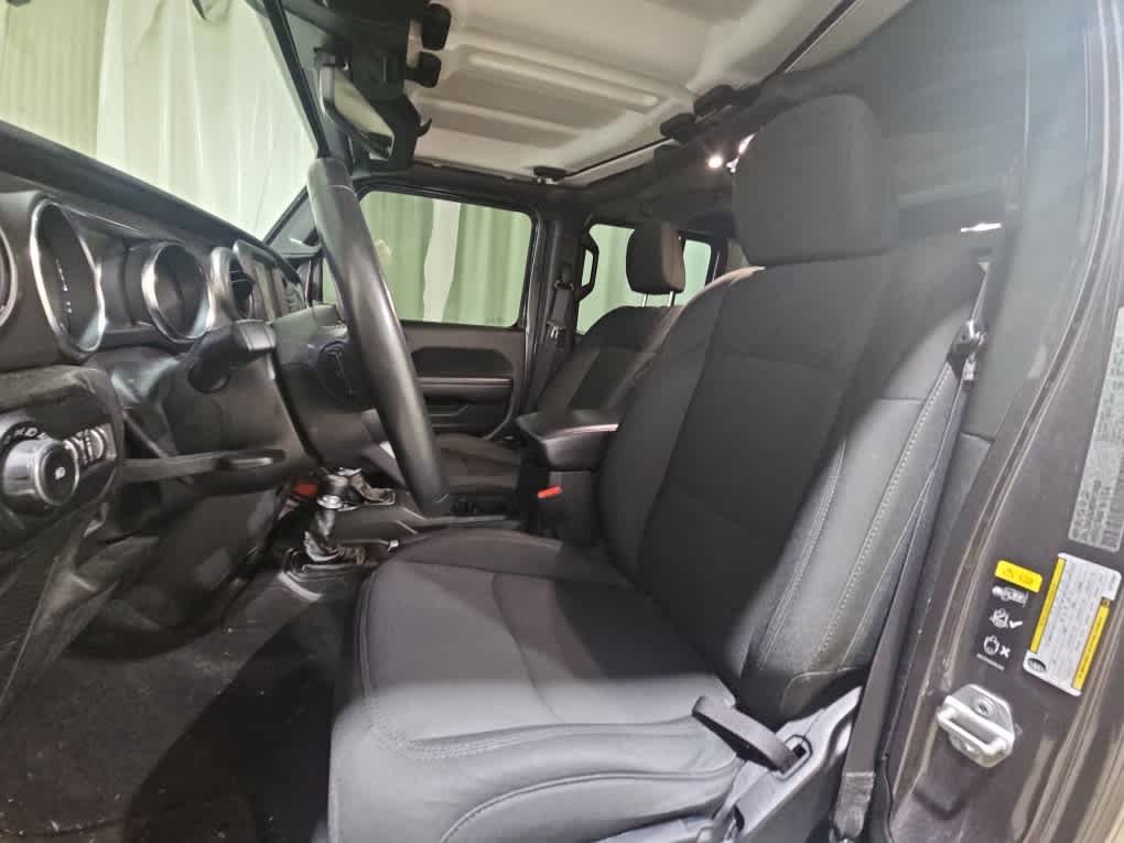 Used 2022 Granite Crystal Metallic Clearcoat Jeep Unlimited Sport S image 12