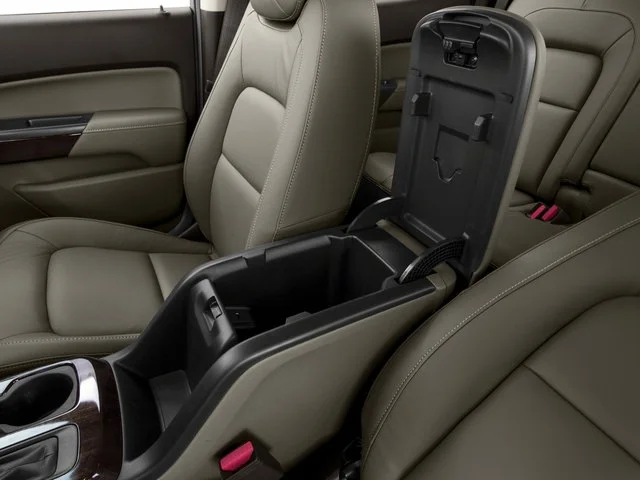 Used 2015 Cardinal Red GMC 4WD SLE image 17