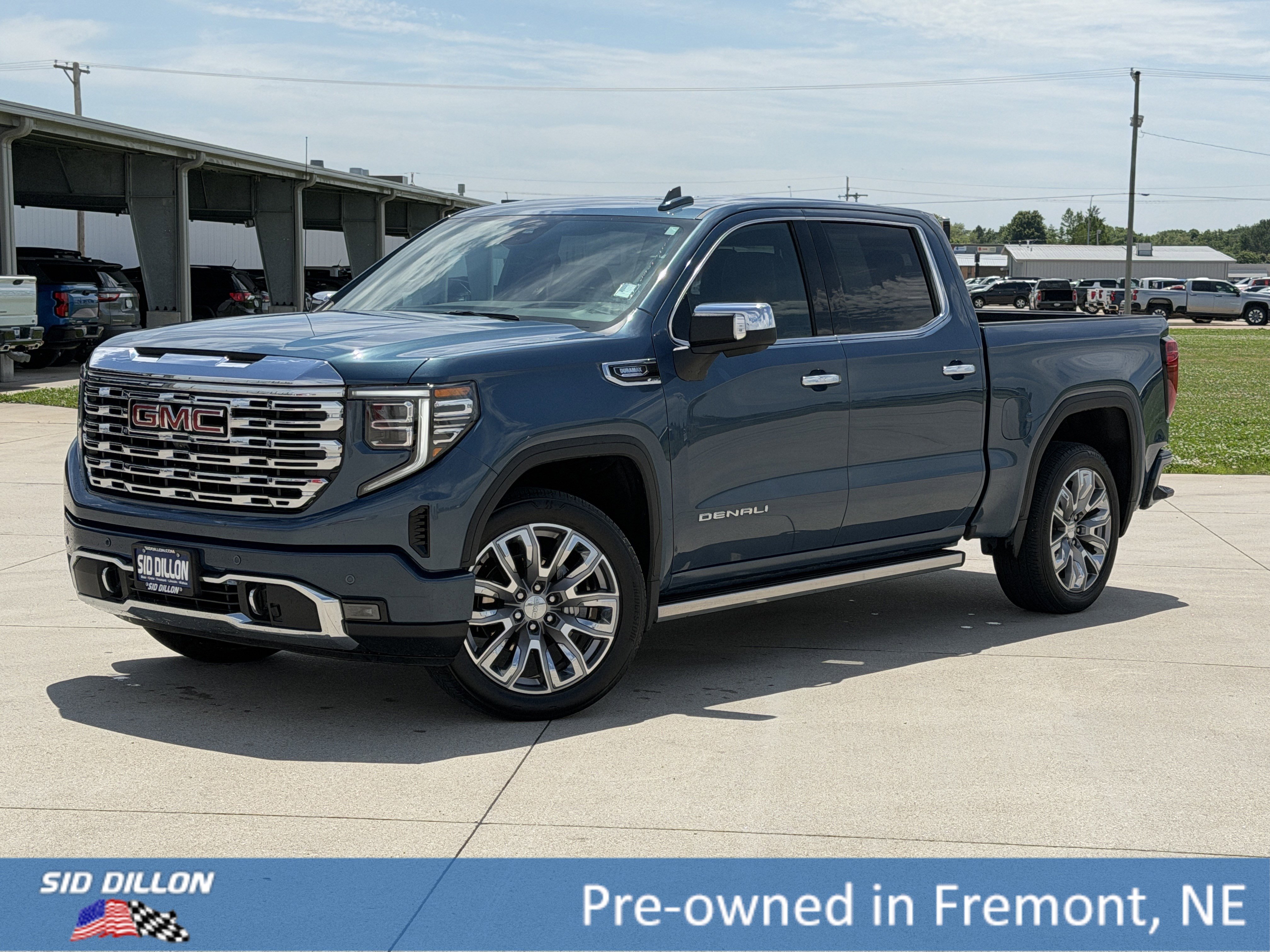 2024 GMC Sierra 4WD Crew Cab Short Box Denali's photo