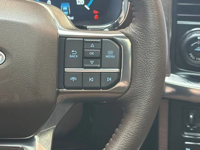 Used 2022 Red Ford King Ranch image 21