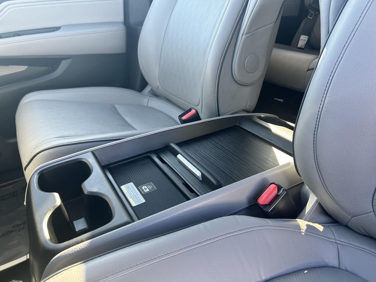 2024 Honda Odyssey Elite - Photo 14
