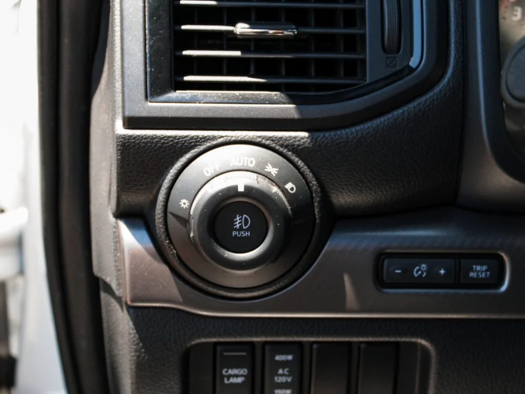 Used 2021 Glacier White Nissan PRO-4X image 13