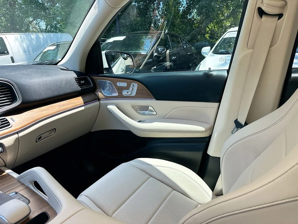 Certified Used 2024 Polar White Mercedes-Benz GLE 450 image 25