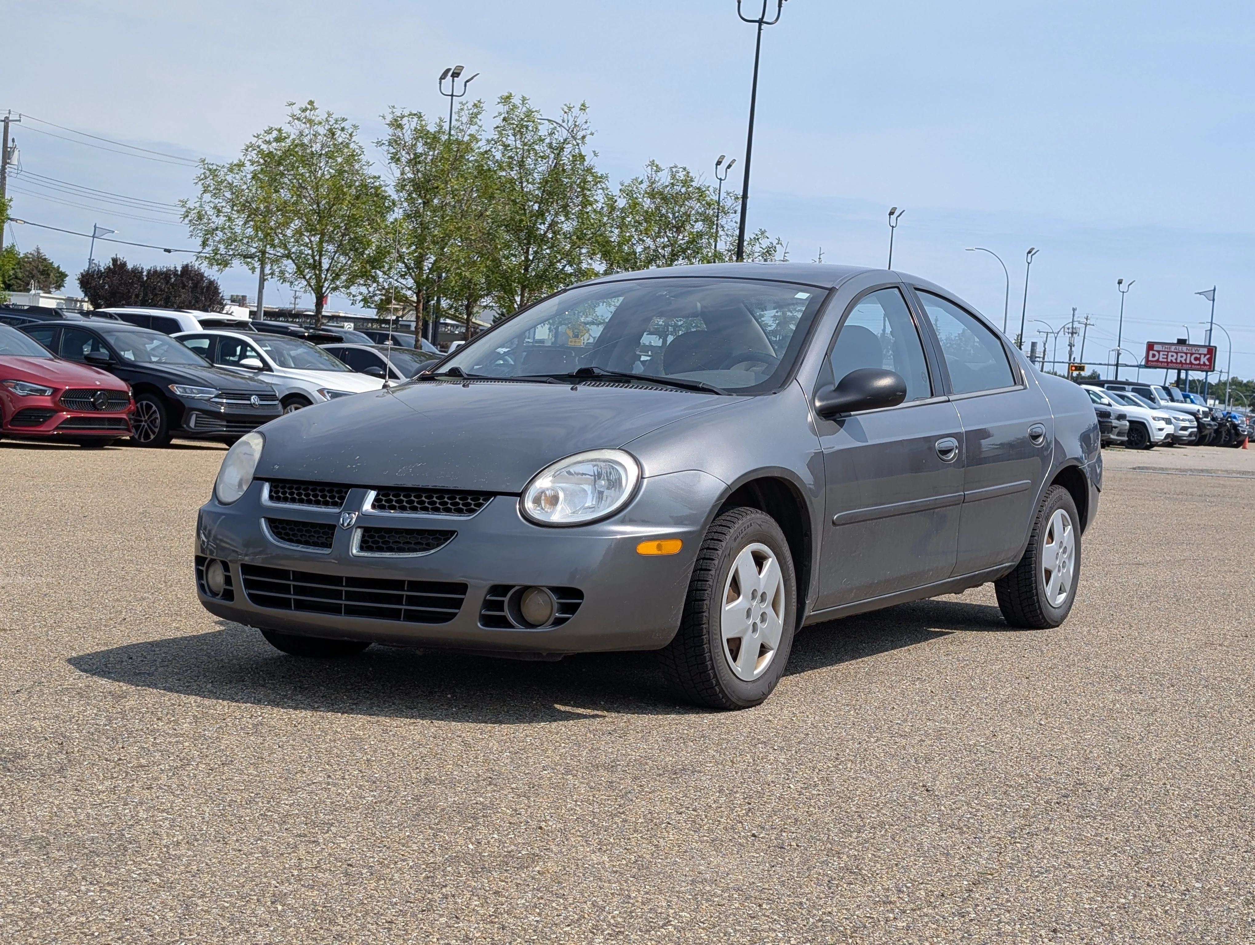 Used 2005 Mineral Gray Metallic Dodge Base image 2