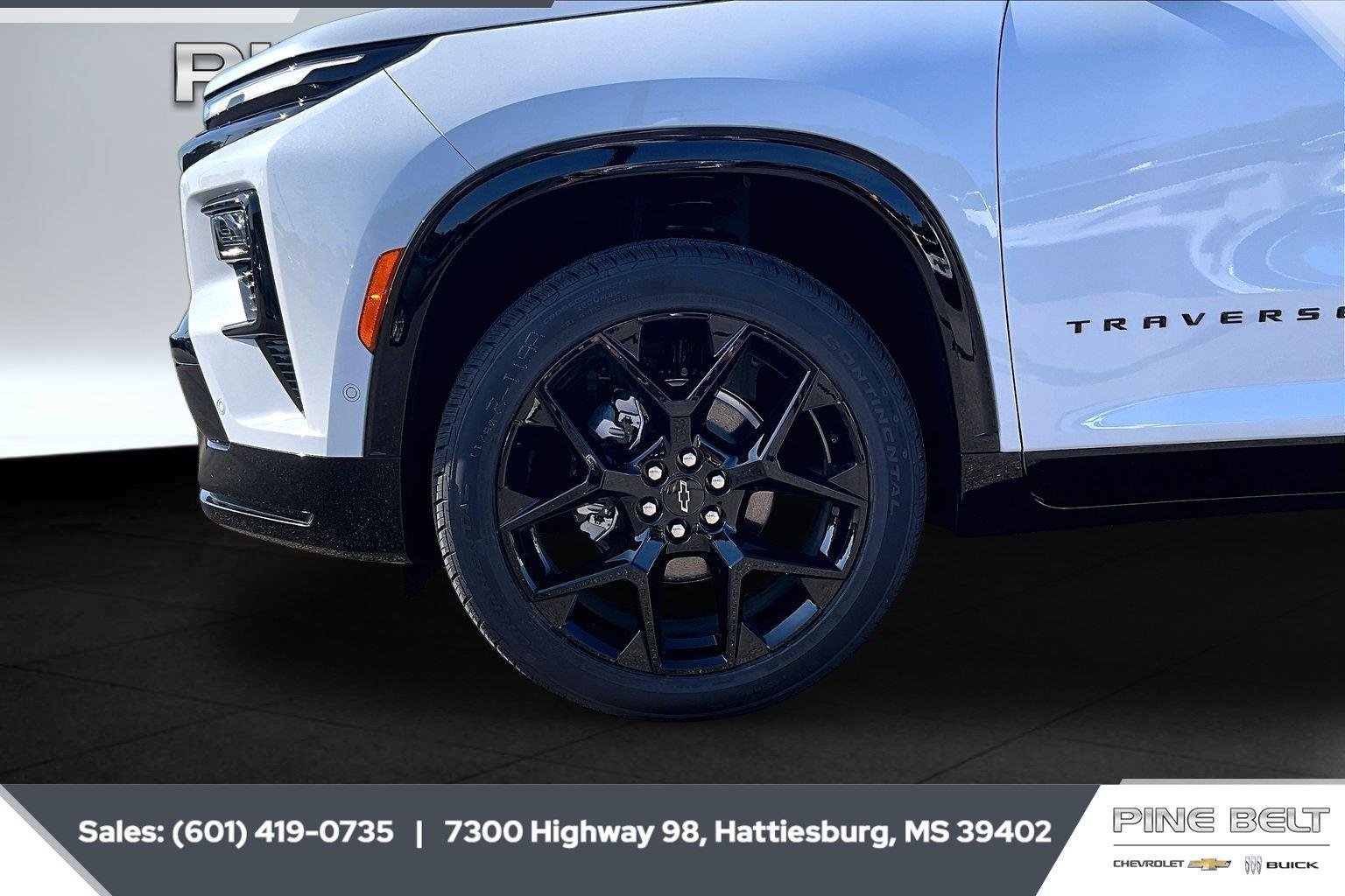 New 2026 Polar White Tricoat Chevrolet RS image 7