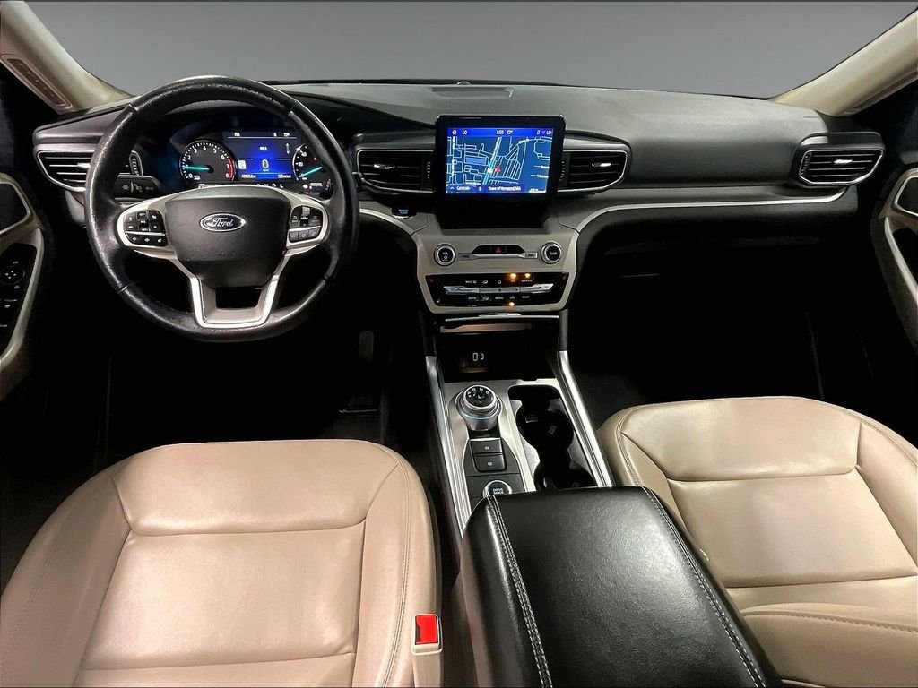 Used 2023 Gray Ford XLT image 22