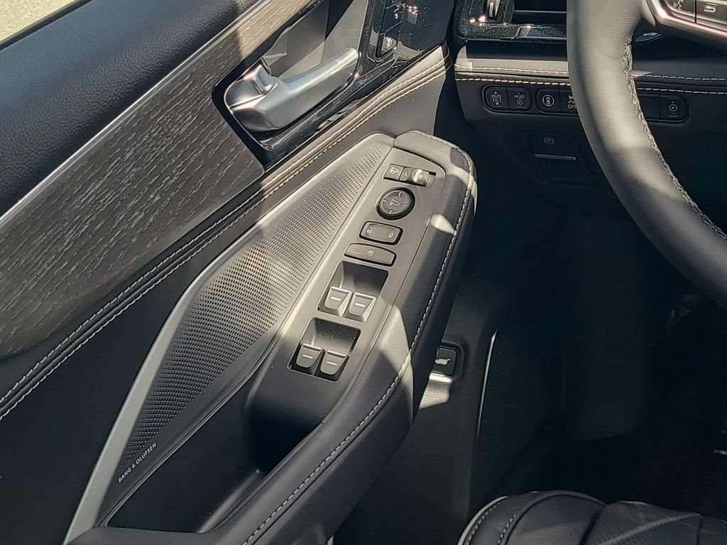 New 2026 Liquid Carbon Metallic Acura Advance Package image 24