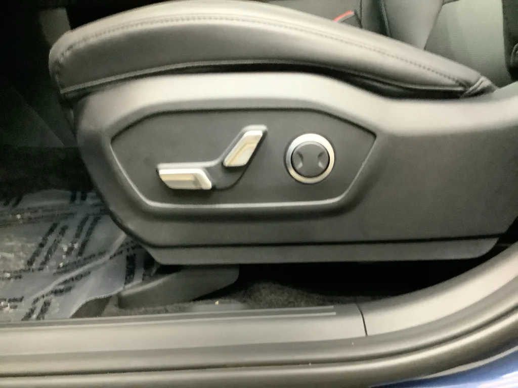 Used 2026 Atlantis Blue Hyundai SEL image 13