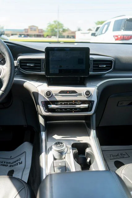 Used 2022 Gray Ford XLT image 15