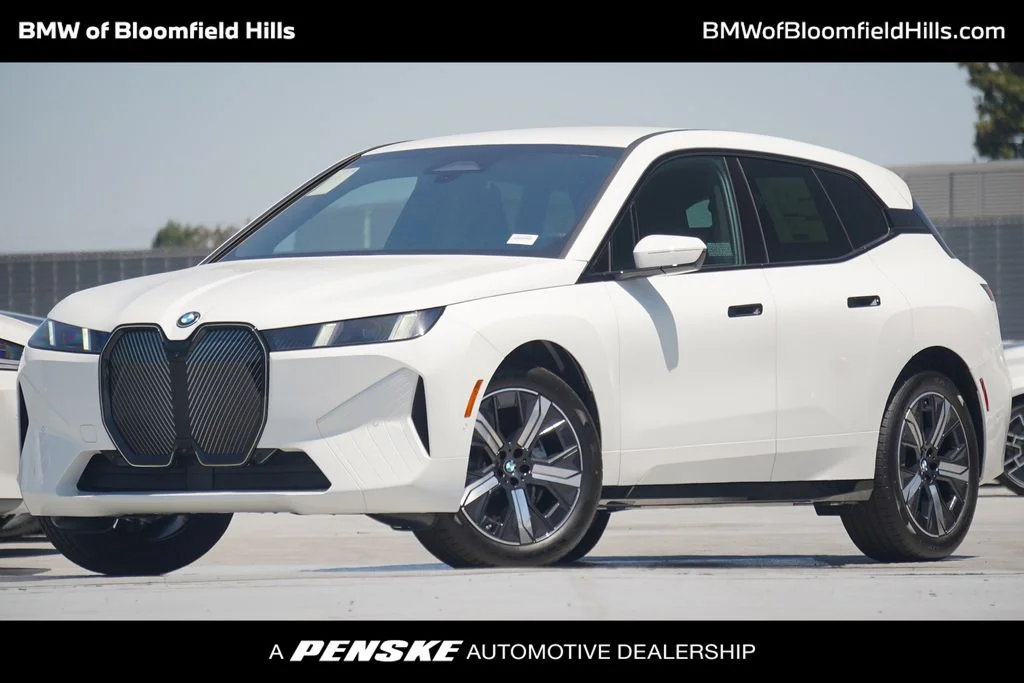 2026 BMW iX xDrive45's photo