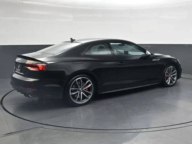 Used 2018 Black Audi 3.0T Premium Plus image 4