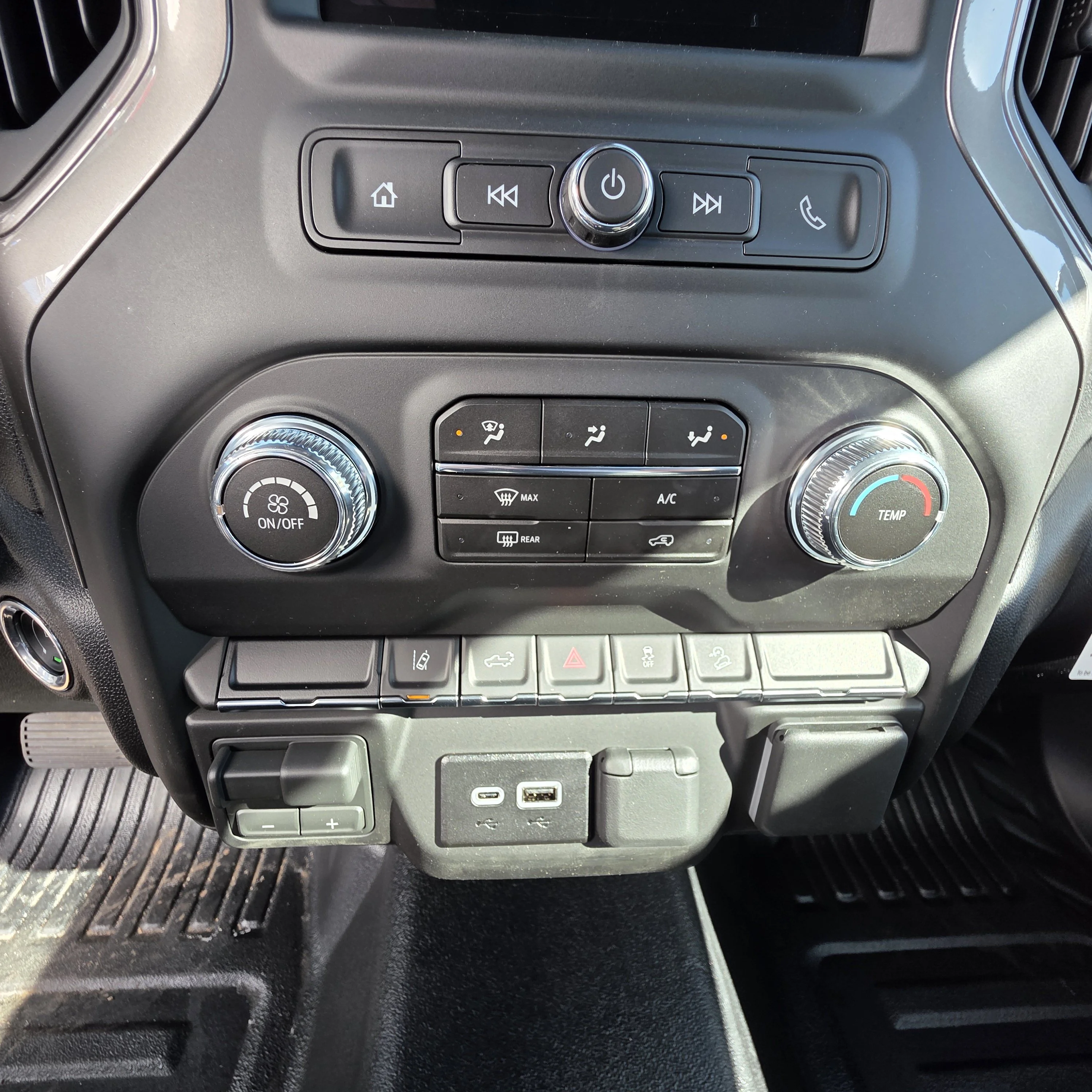 2026 GMC Sierra 2500HD Pro - Photo 12
