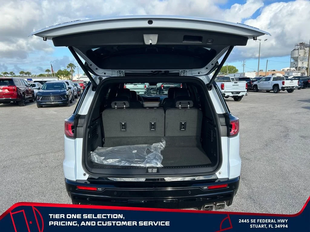 New 2026 Glacier White Tricoat GMC Denali Ultimate image 10
